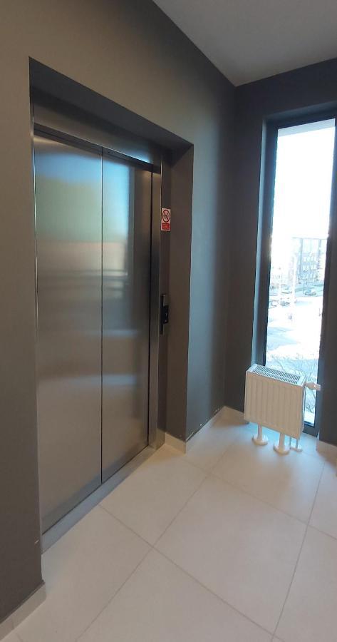 Central Apartments Ogrody 1 & Parking 格但斯克 外观 照片