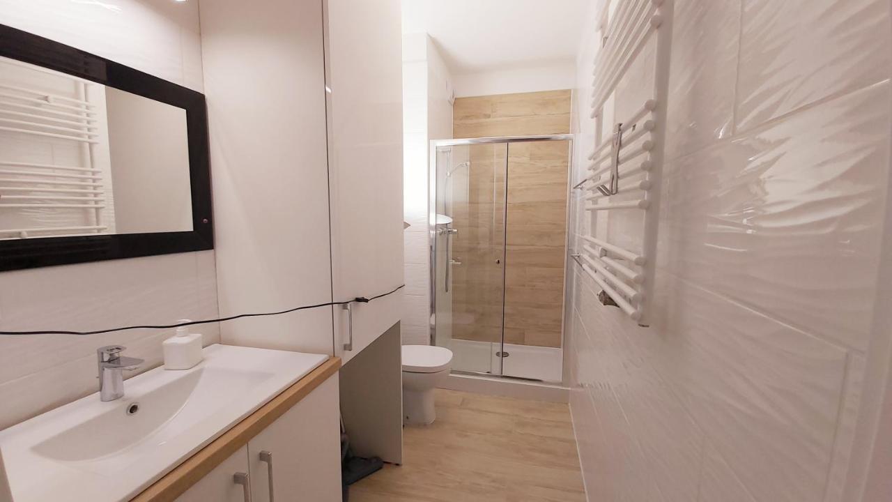 Central Apartments Ogrody 1 & Parking 格但斯克 外观 照片