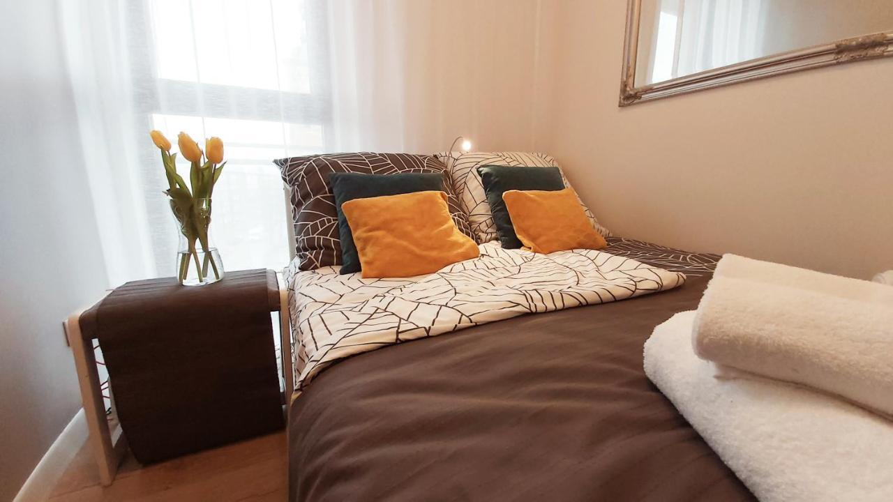 Central Apartments Ogrody 1 & Parking 格但斯克 外观 照片