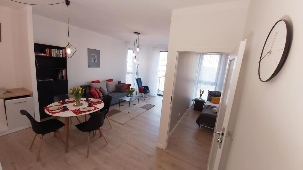 Central Apartments Ogrody 1 & Parking 格但斯克 外观 照片